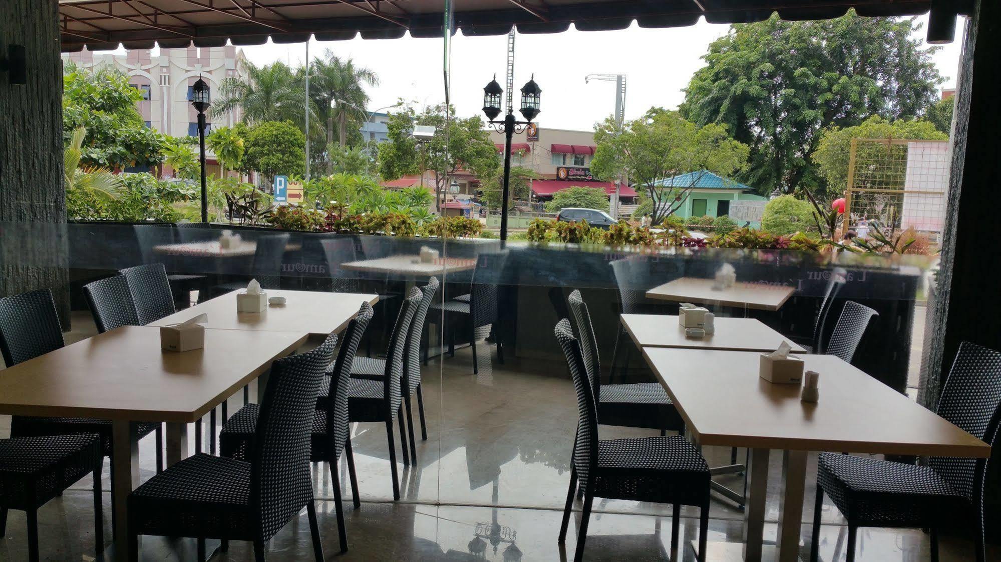 89 Hotel Batam Luaran gambar